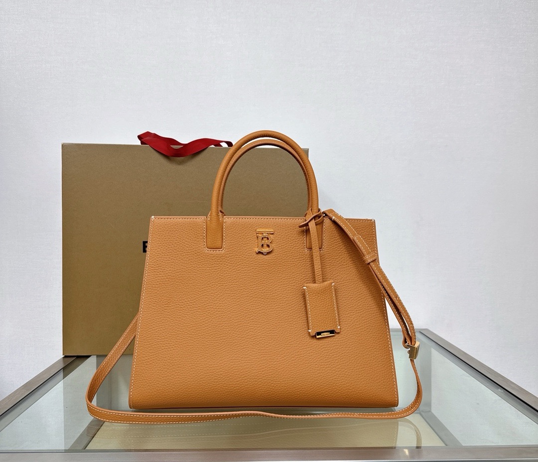 버버리 Burberry 9761 탑 핸들백 32.5CM