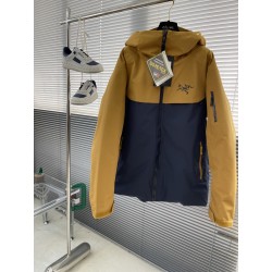 아크테릭스 ARC'TERYX 패딩 재킷