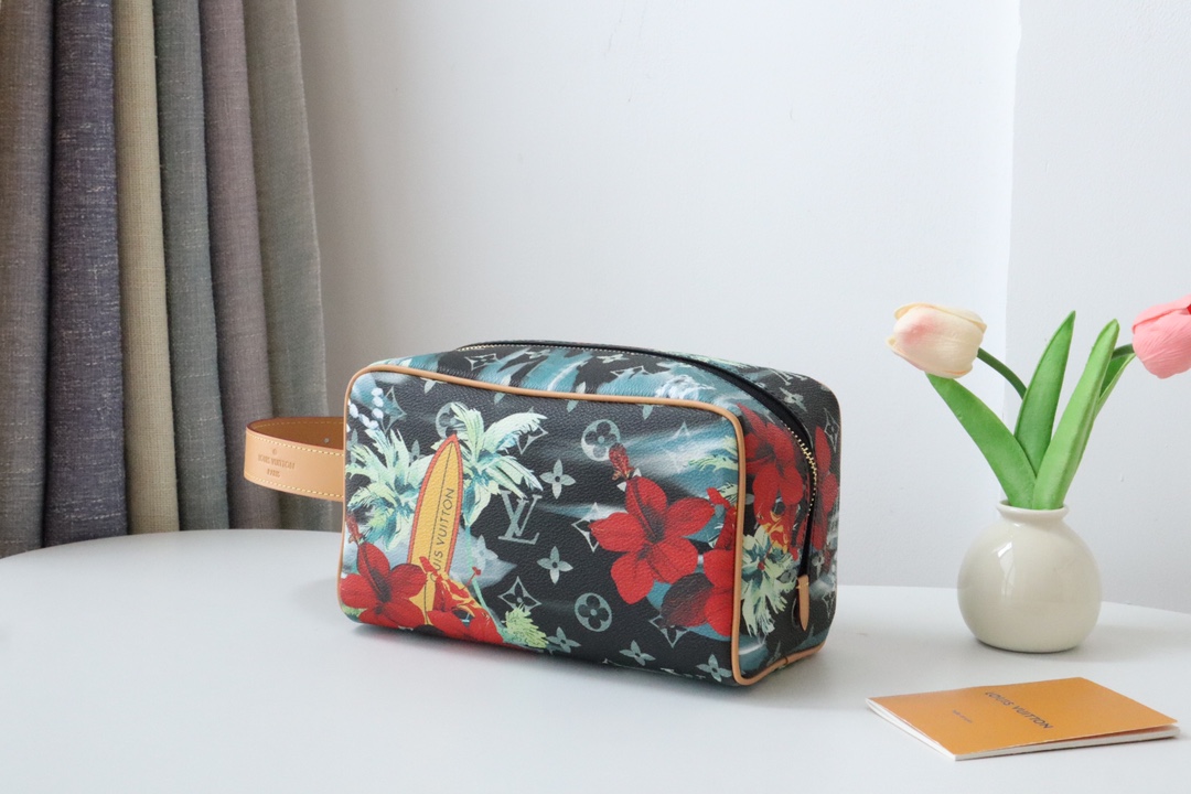 루이비통 Louis Vuitton M83112 파우치