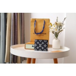 루이비통 Louis Vuitton M83379 지갑