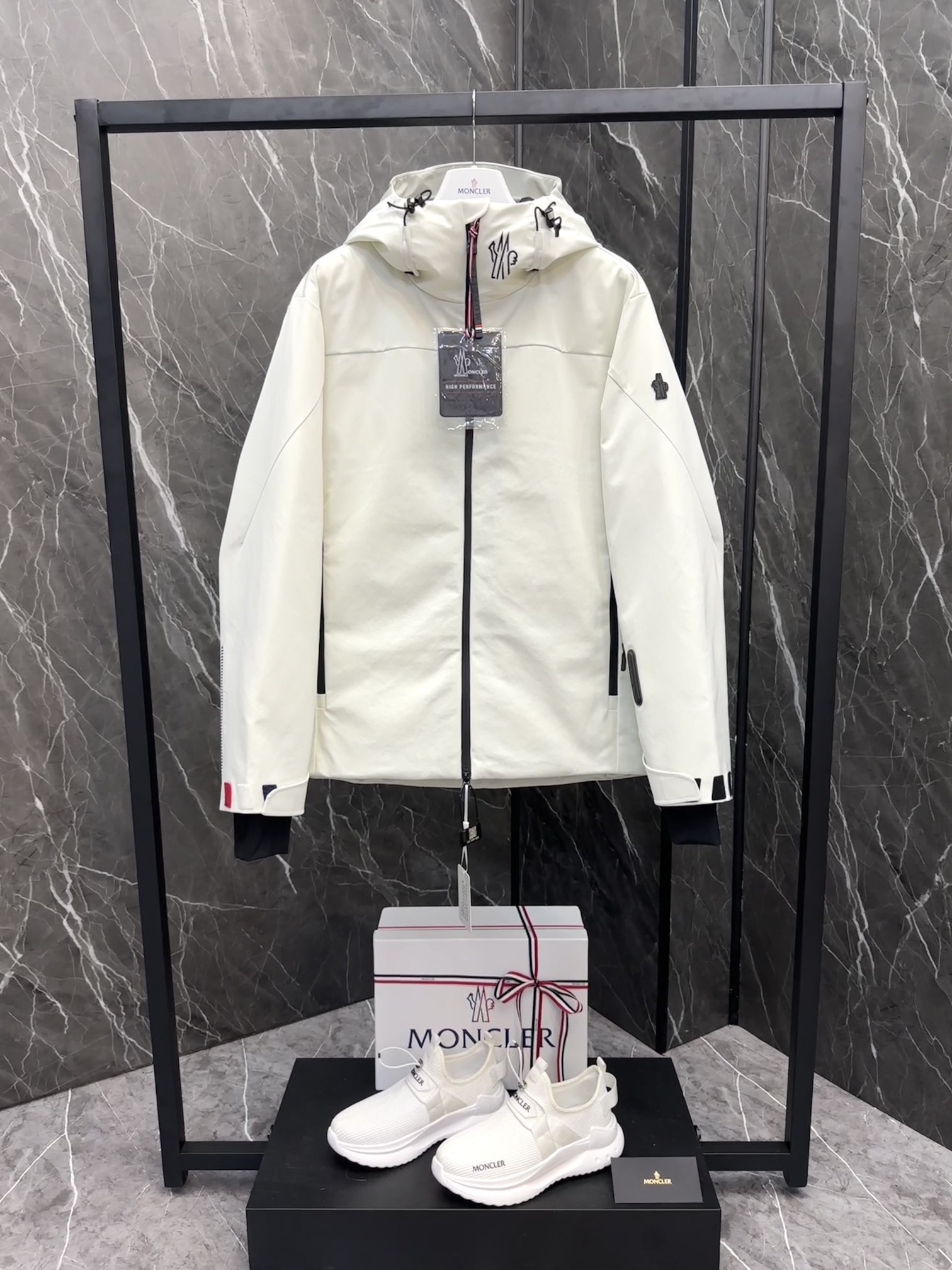 몽클레어 Moncler Grenoble 그레노블 패딩재킷