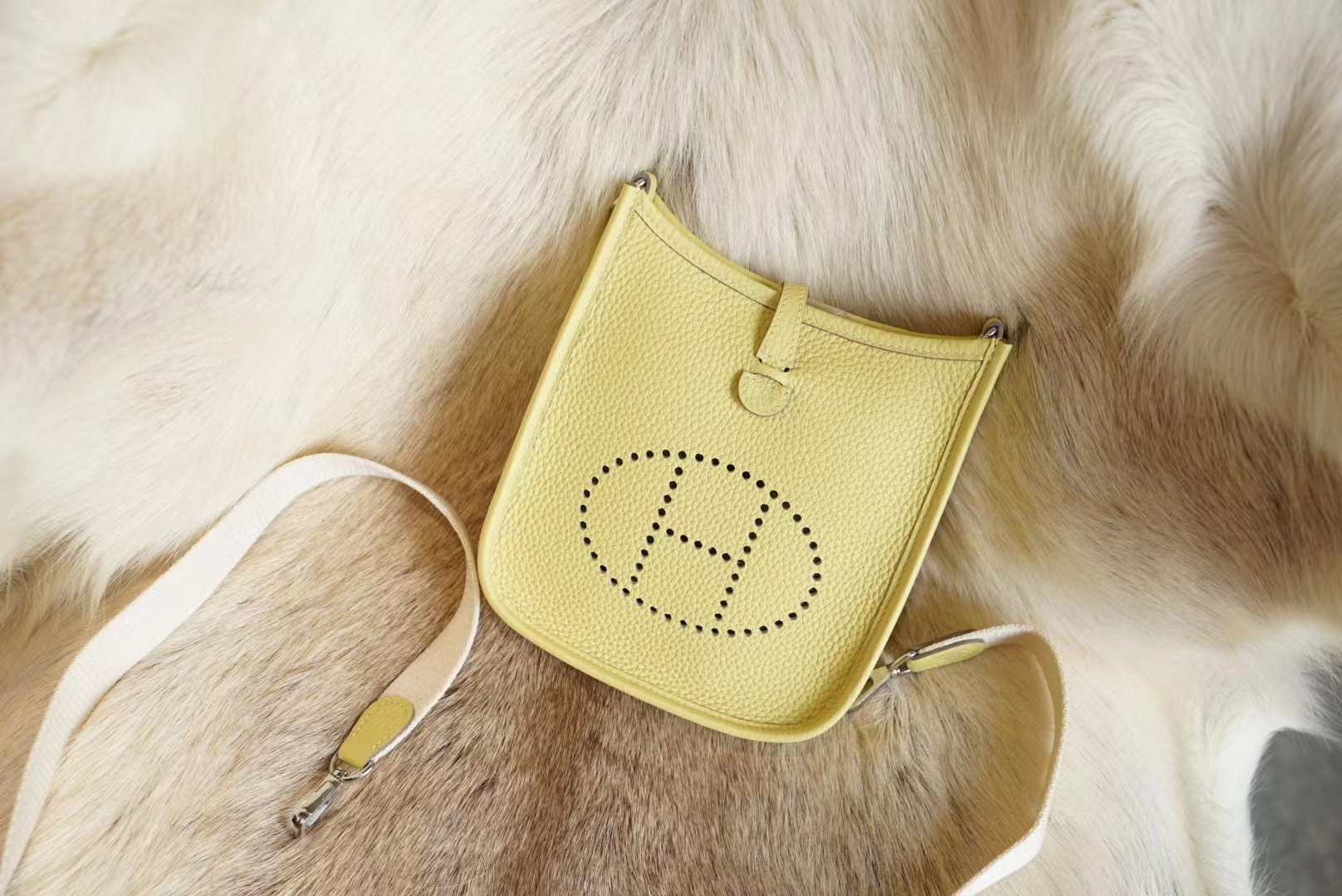 에르메스 Hermes Mini Evelyne Clemence