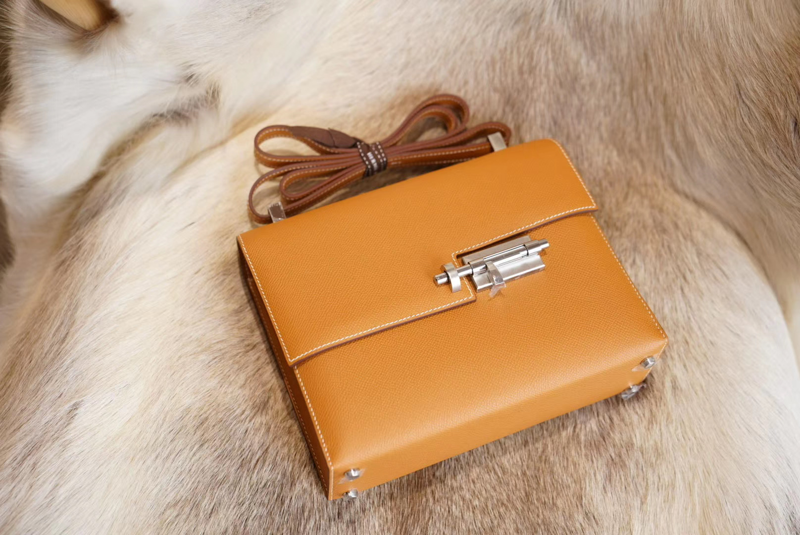 에르메스 Hermes Verrou