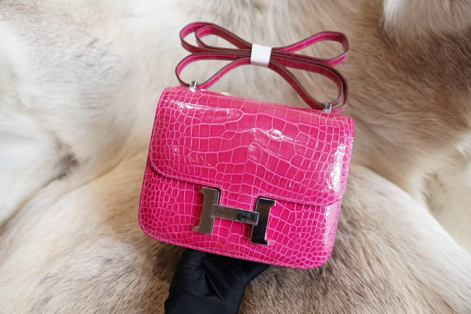 에르메스 Hermes Constance 19