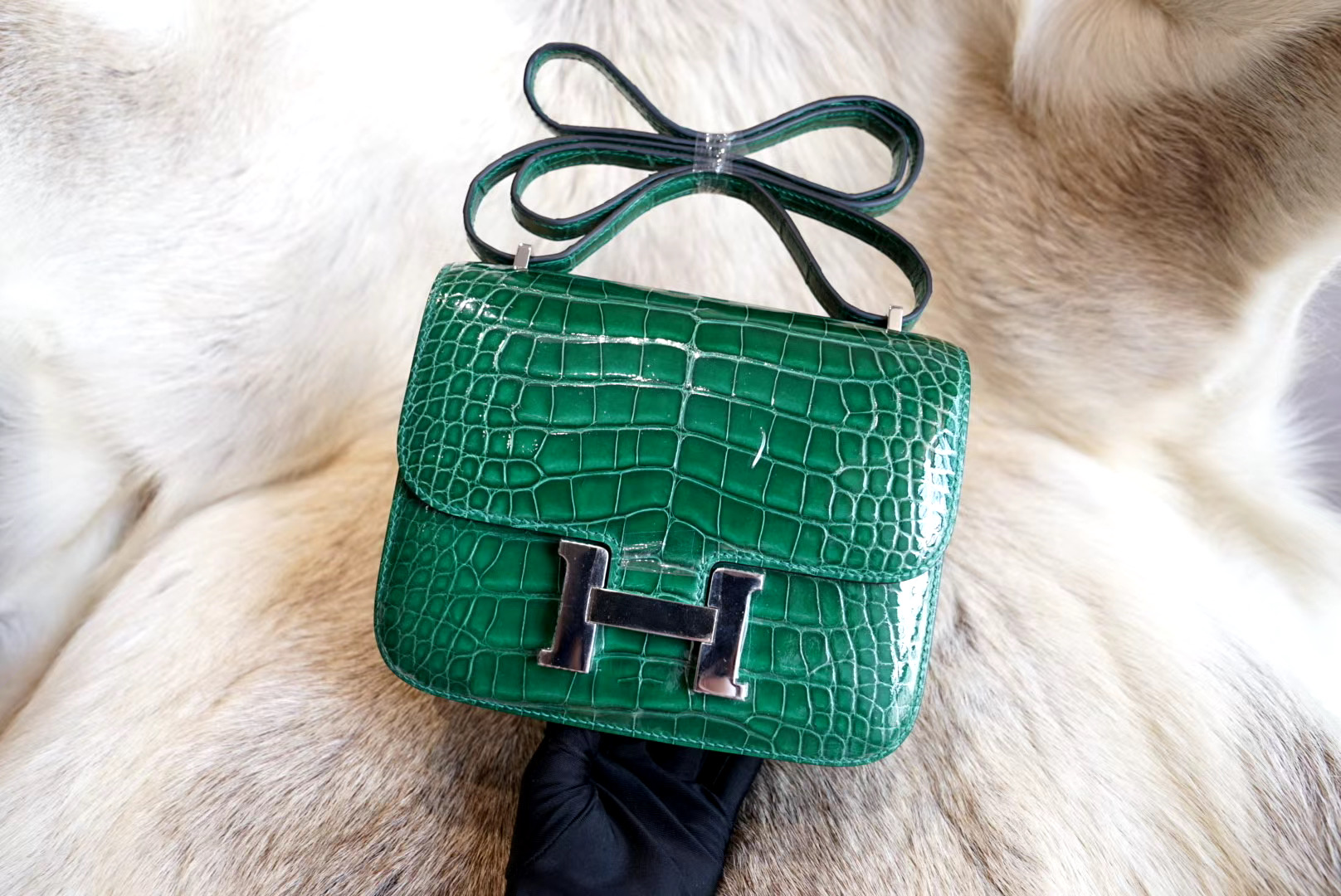 에르메스 Hermes Constance 19