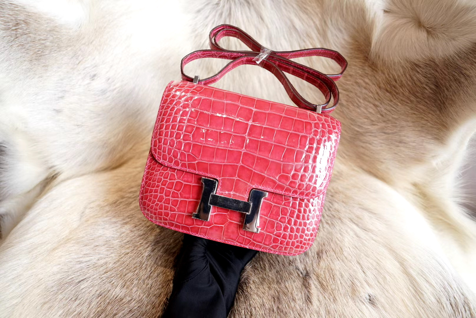 에르메스 Hermes Constance 19