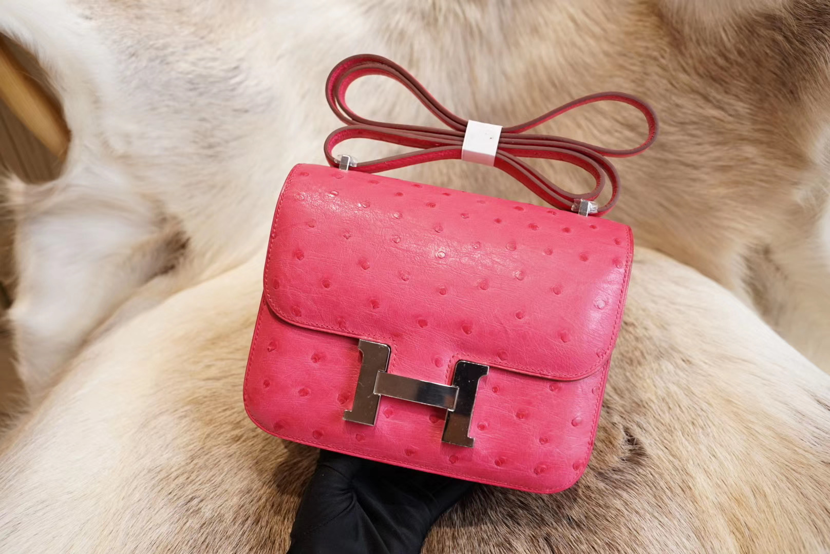 에르메스 Hermes Constance 19