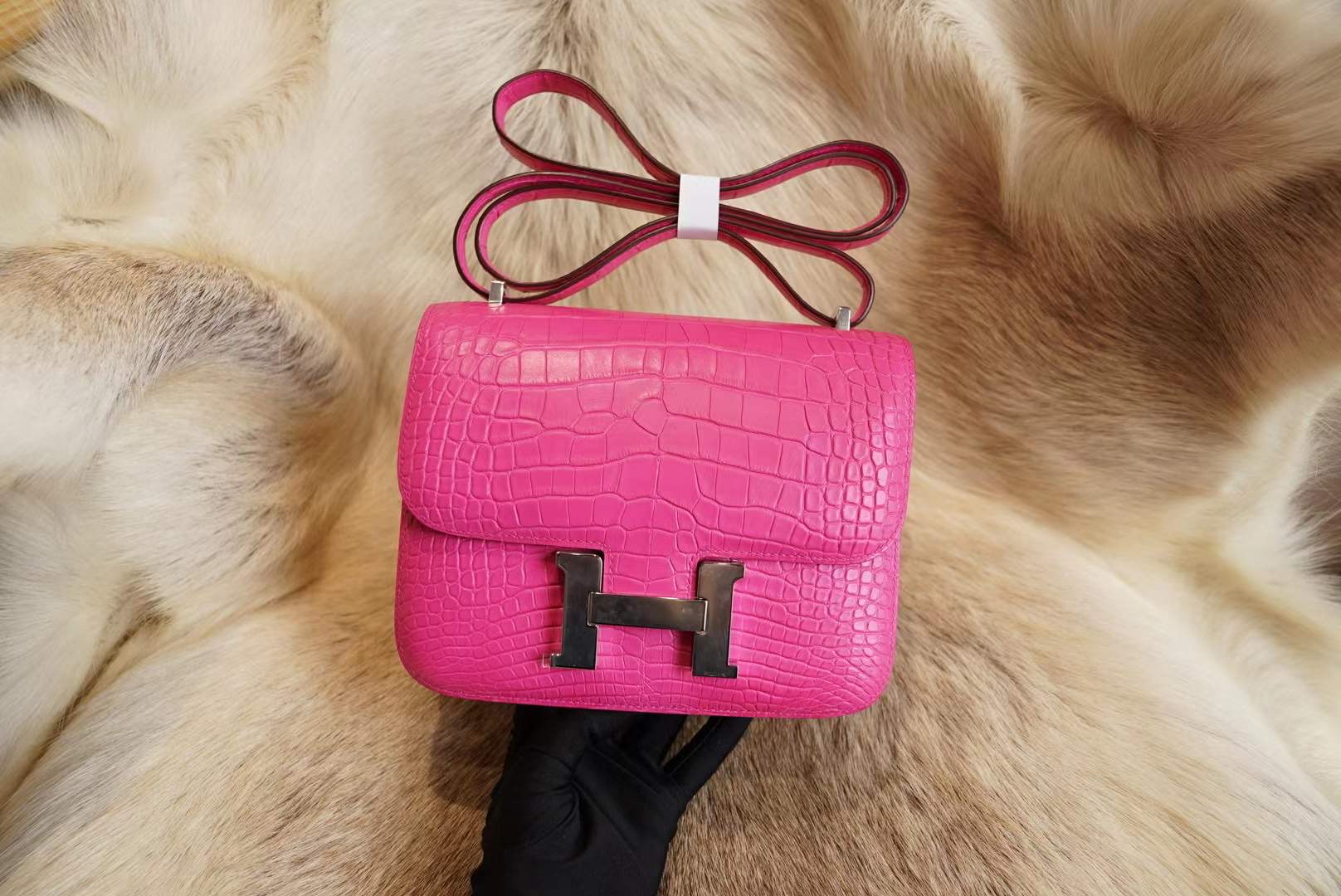 에르메스 Hermes Constance 19