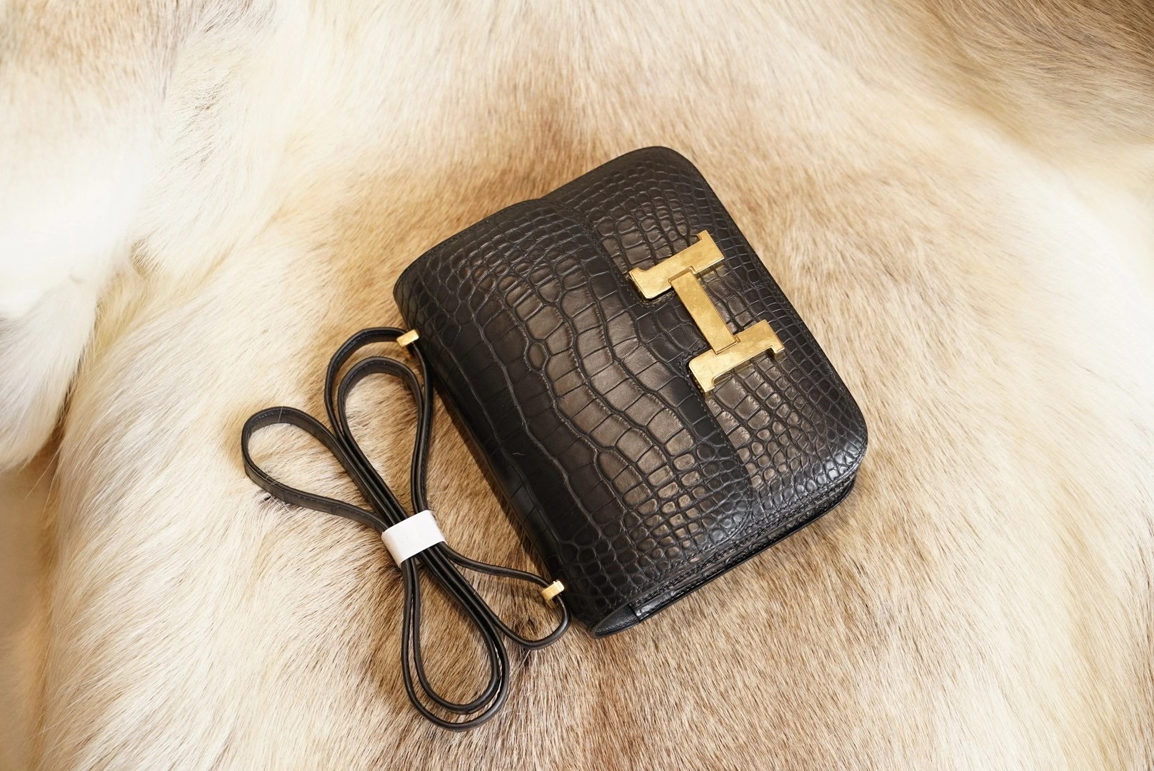 에르메스 Hermes Constance 19