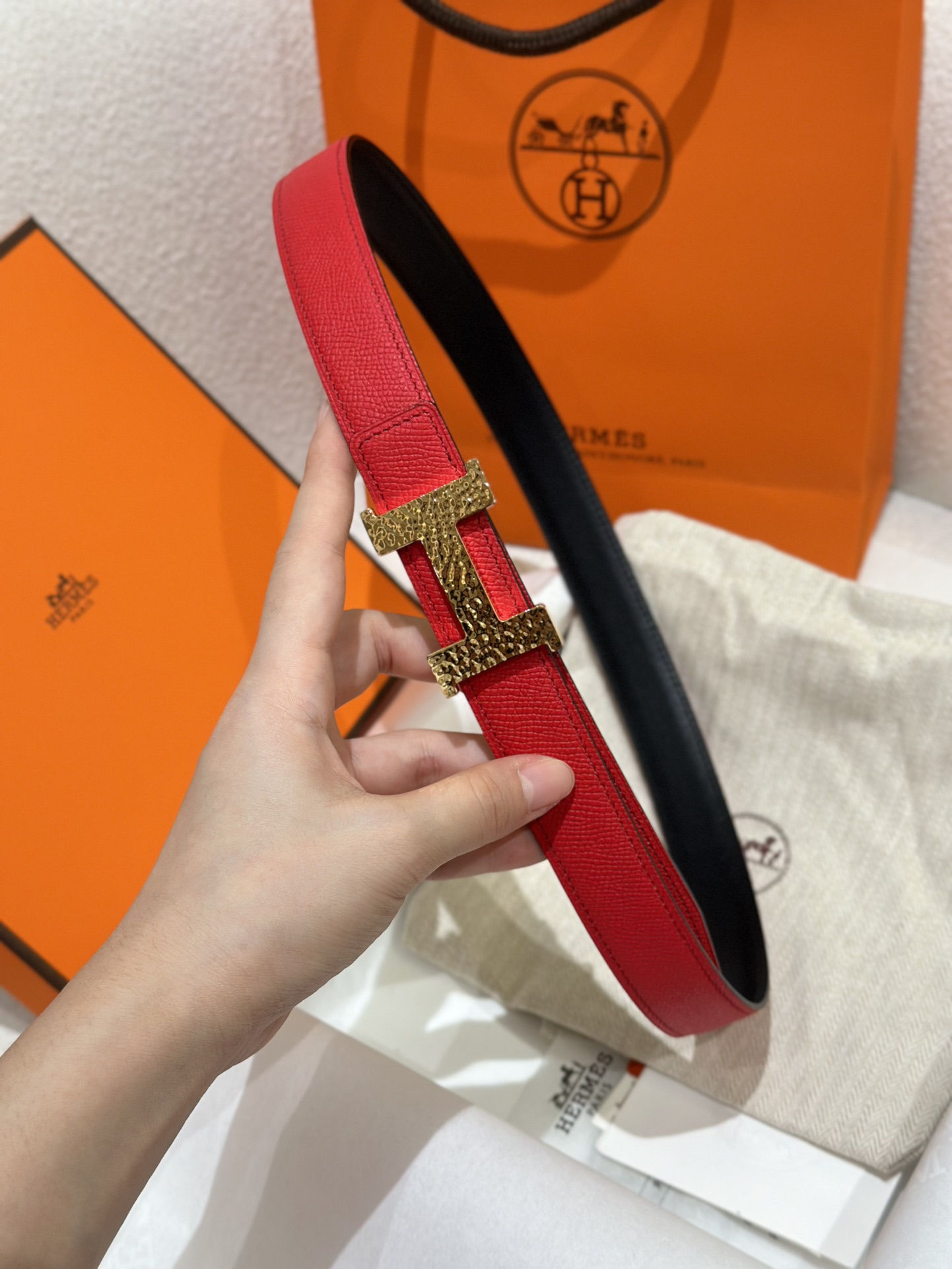 에르메스 Hermes Mini Constance Guillochee 벨트 24mm