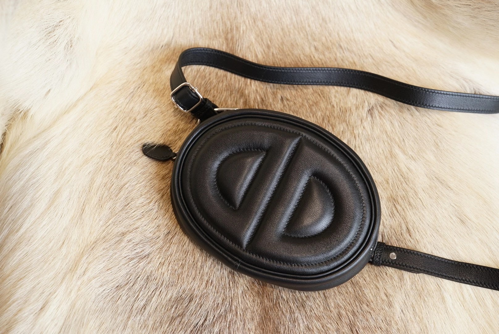 에르메스 Hermes In the Loop swift