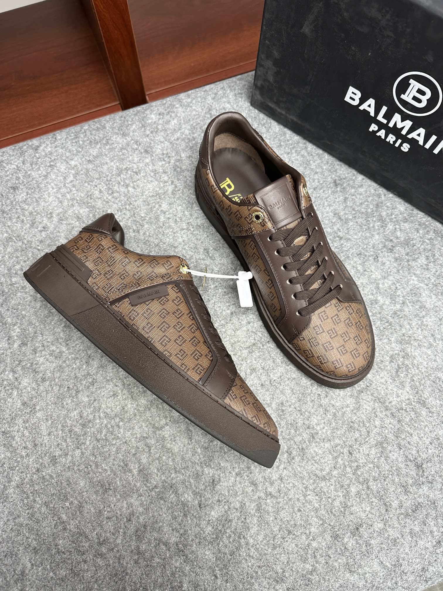 발망 Balmain 스니커즈