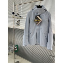 아크테릭스 ARC'TERYX 재킷