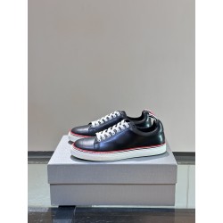 톰브라운 Thom Browne 스니커즈