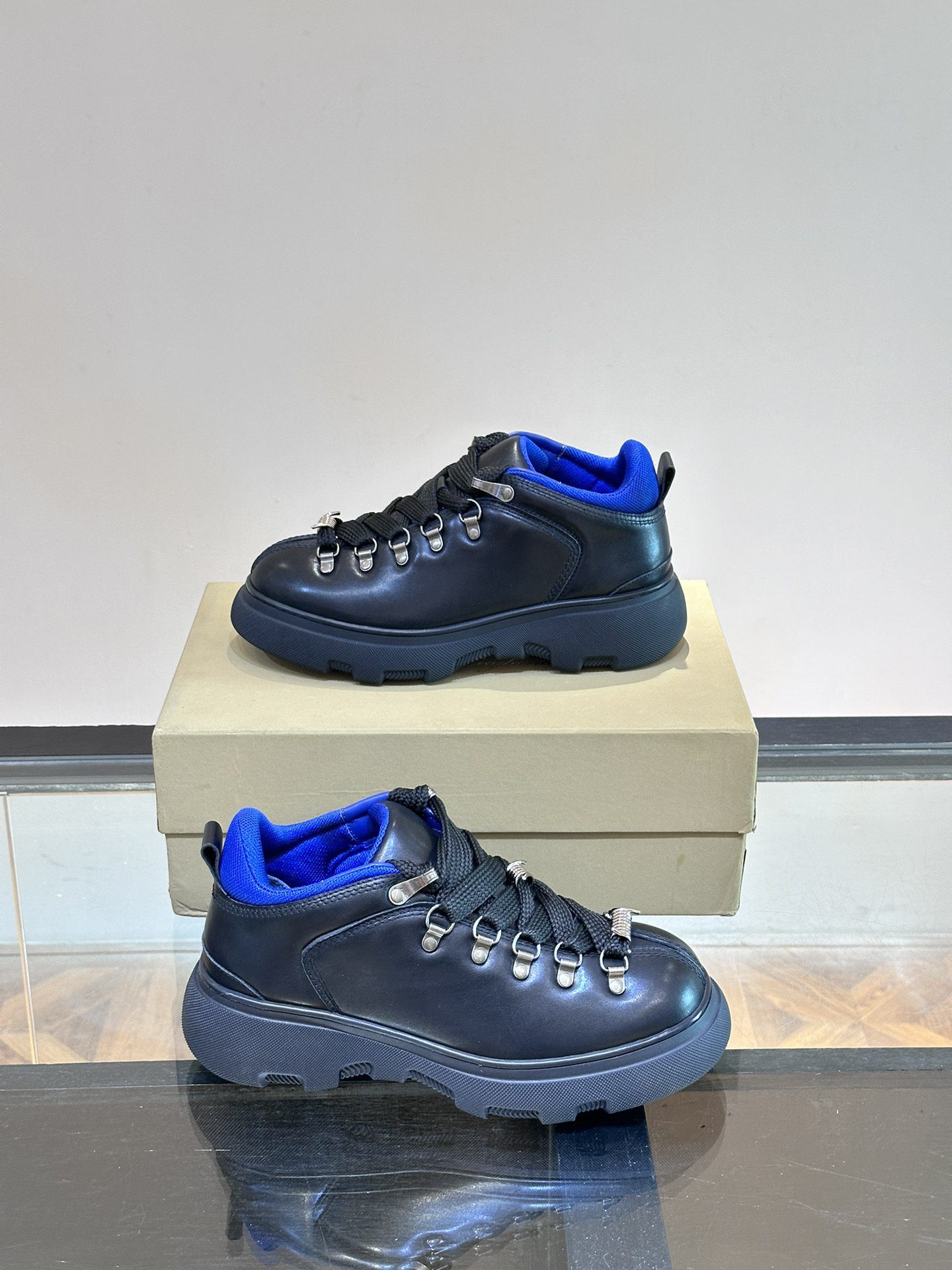 버버리 Burberry 스니커즈