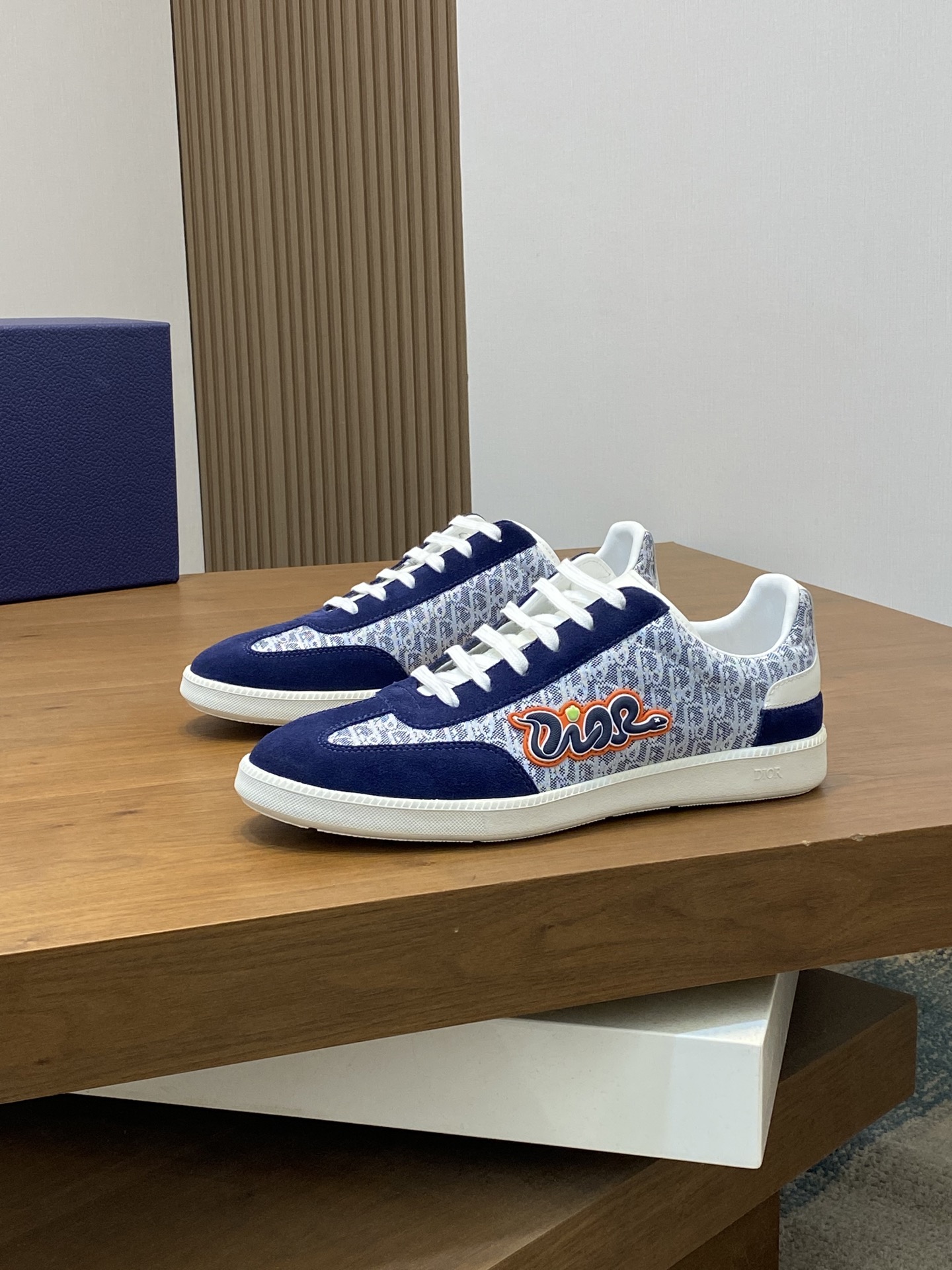 디올 Dior X DENINM 스니커즈