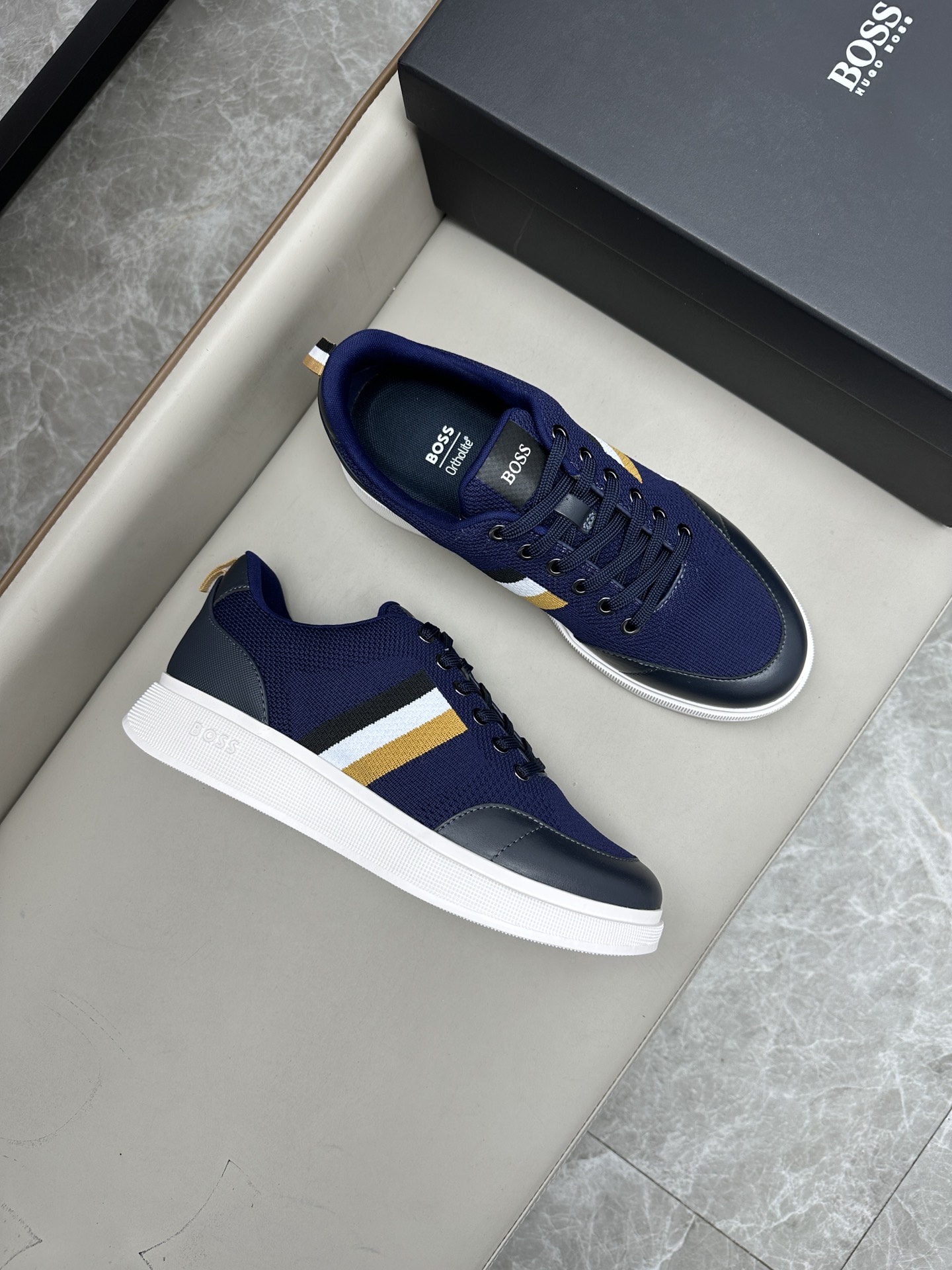 보스BOSS GUGO REPREVER 스니커즈