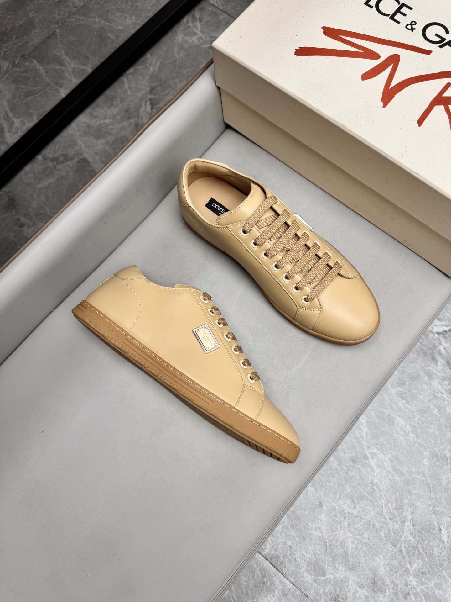 돌체앤가바나 Dolce&Gabbana 스니커즈