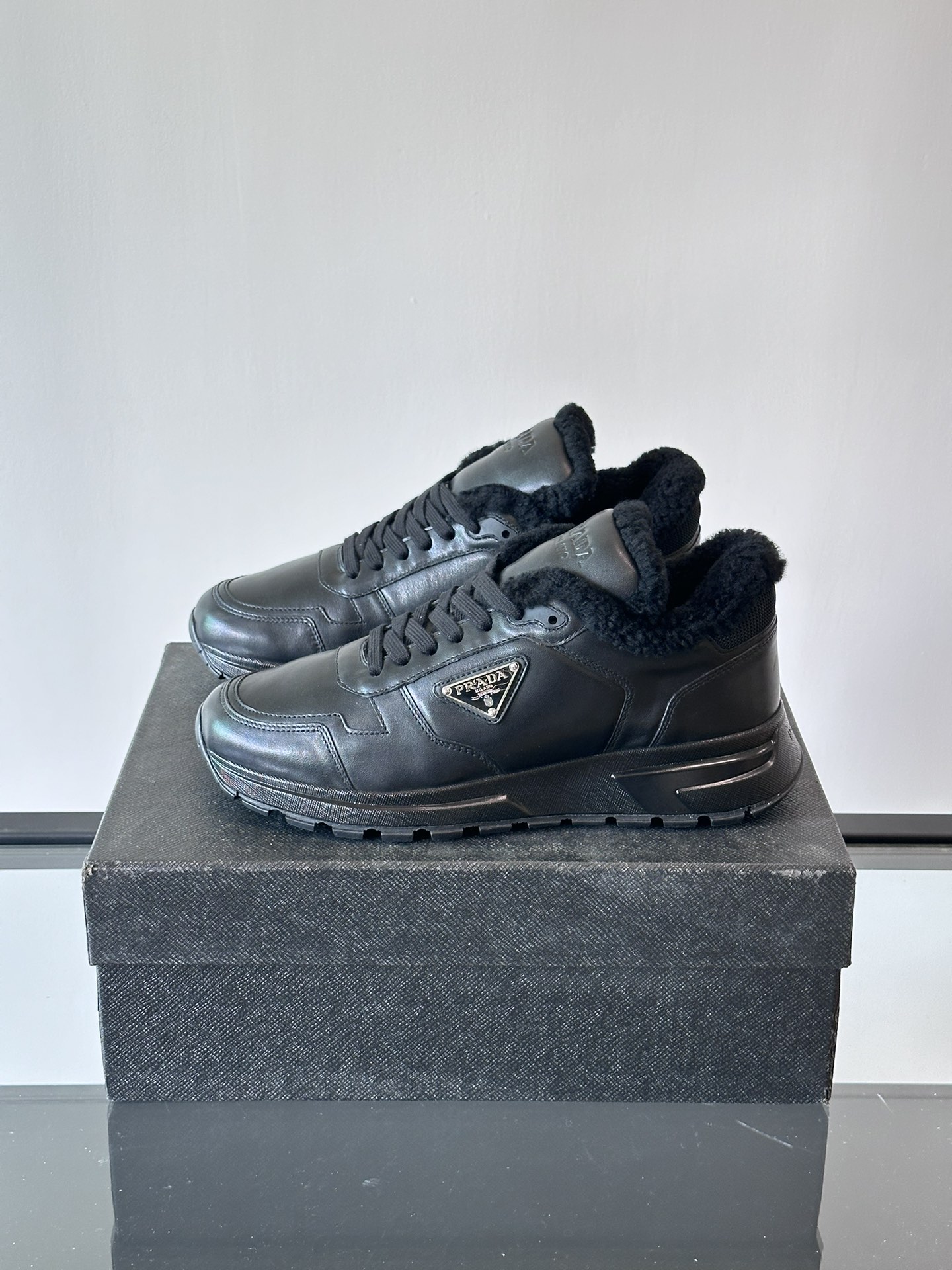 프라다 Prada 스니커즈
