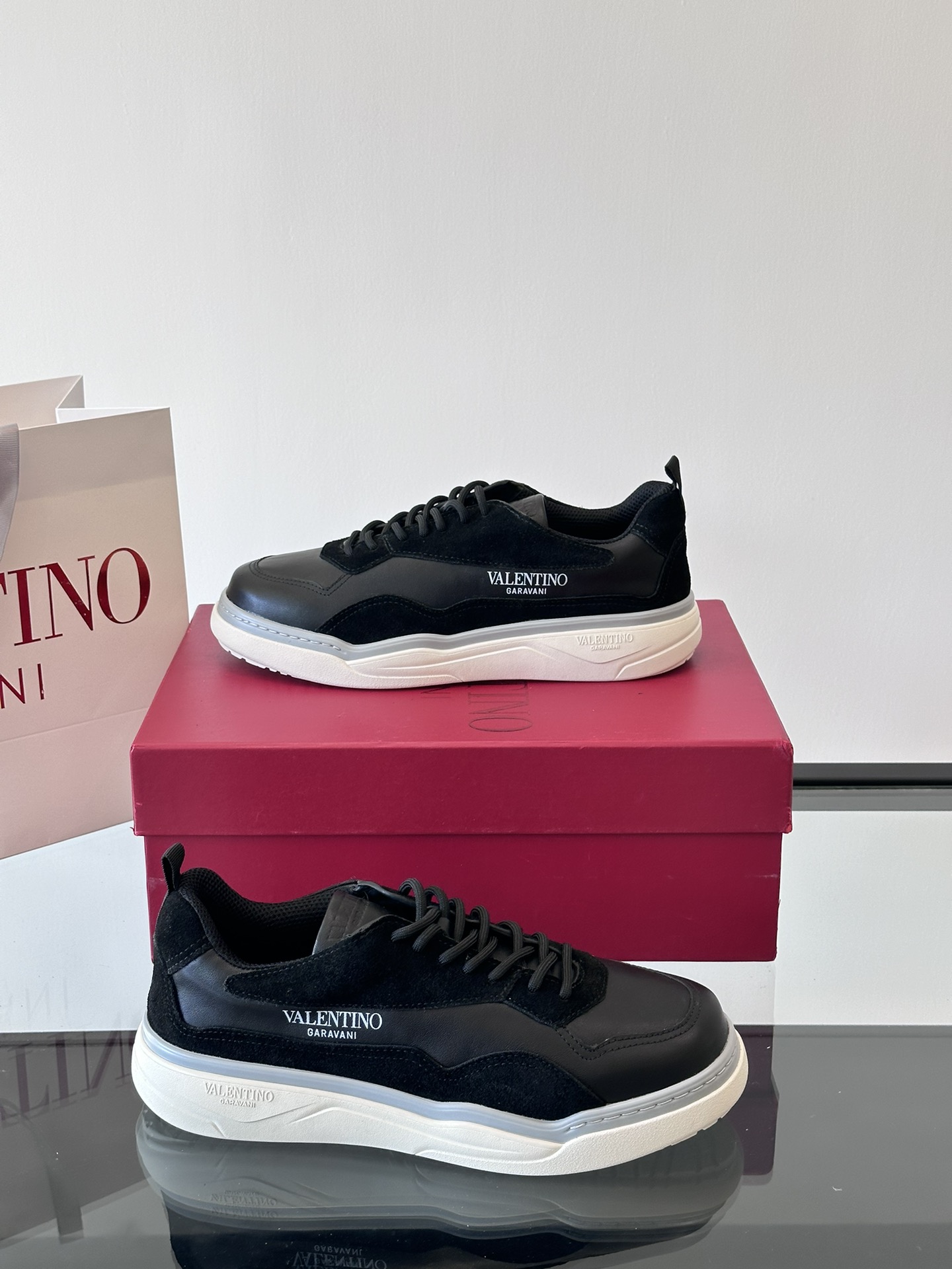 발렌티노 Valentino 스니커즈