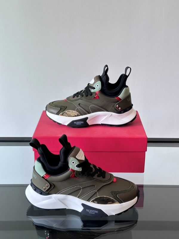 발렌티노 Valentino 스니커즈