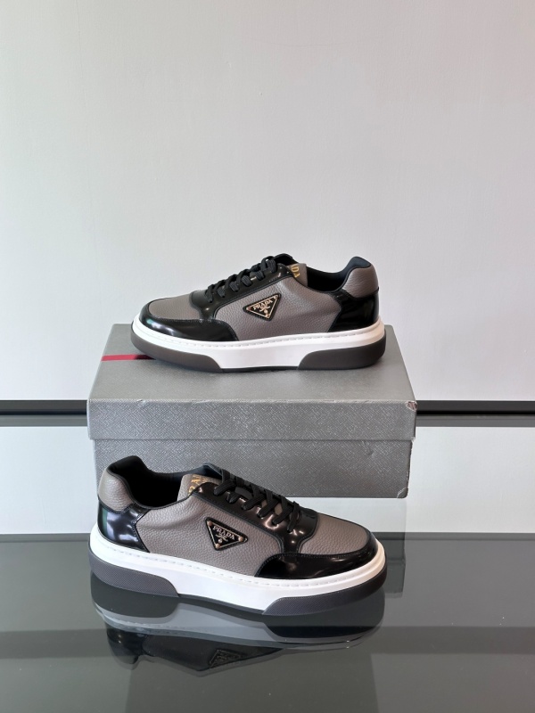 프라다 Prada 스니커즈