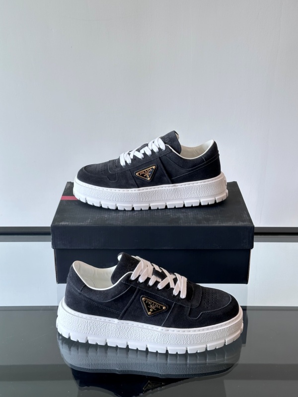 프라다 Prada 스니커즈