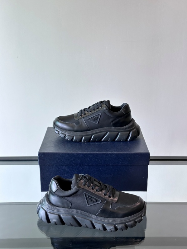 프라다 Prada 스니커즈