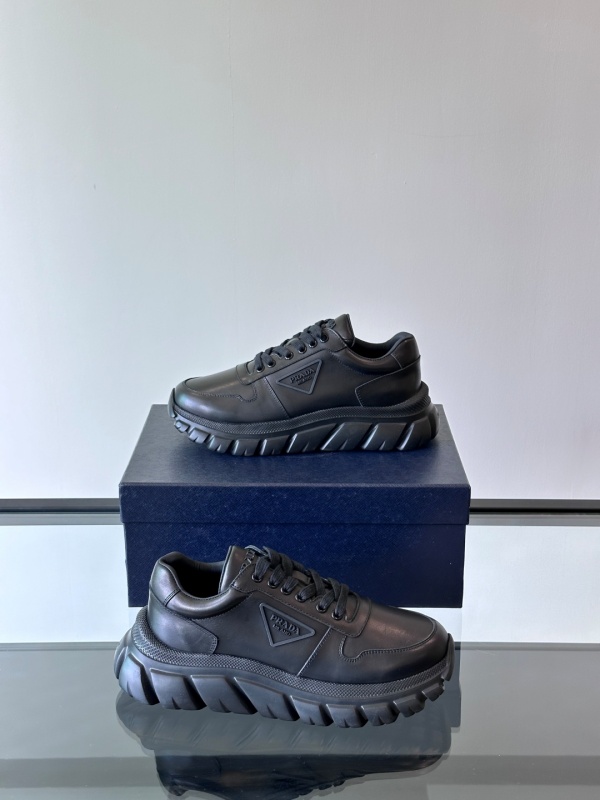 프라다 Prada 스니커즈