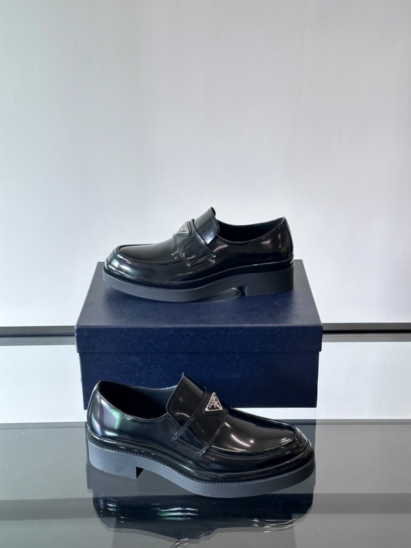 프라다 Prada 로퍼