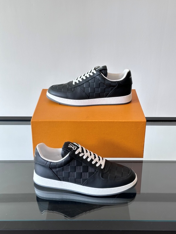 루이비통 Louis Vuitton 스니커즈