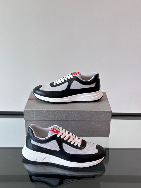 프라다 Prada 스니커즈