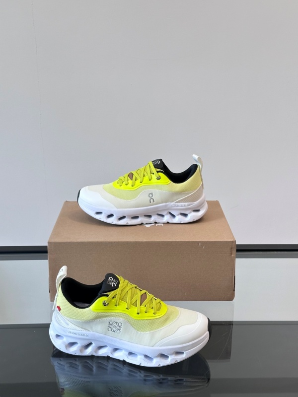 로에베 LOEWE 스니커즈