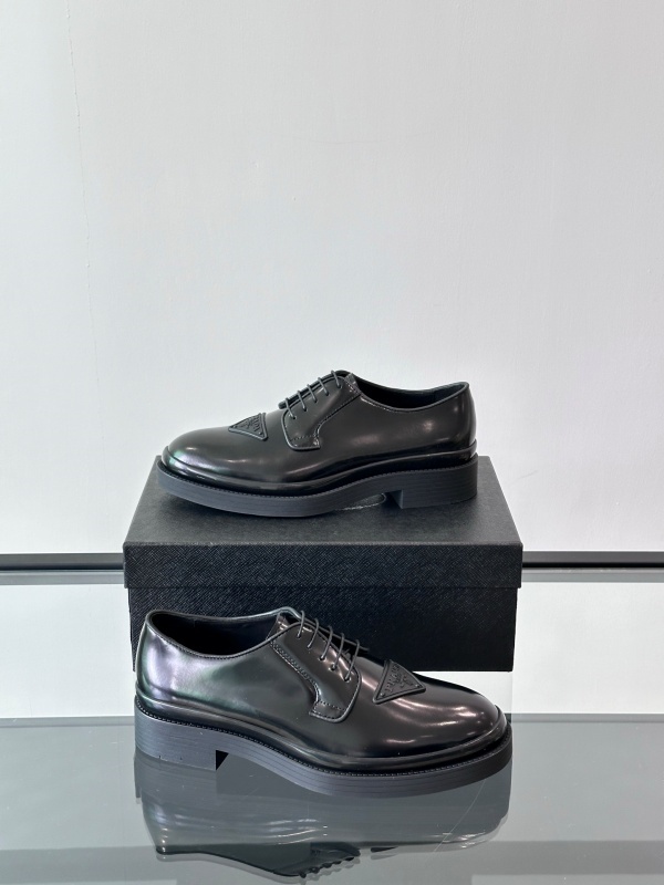 프라다 Prada 스니커즈