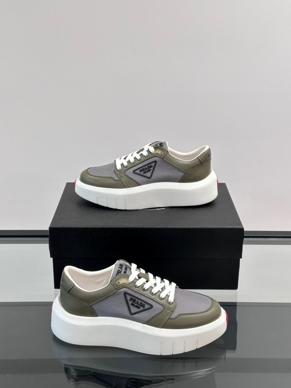 프라다 Prada 스니커즈