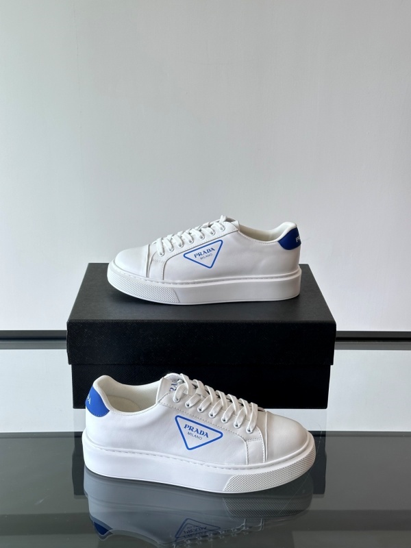 프라다 Prada 스니커즈