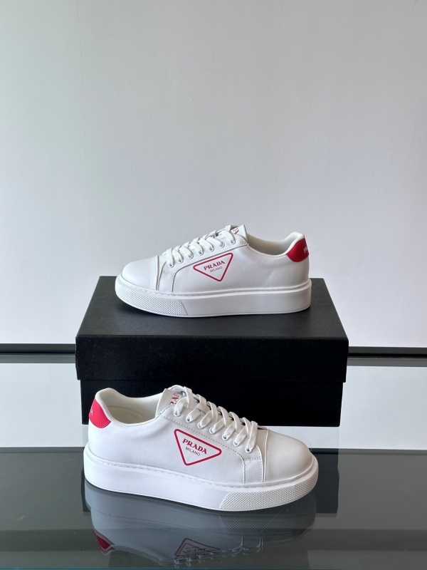 프라다 Prada 스니커즈