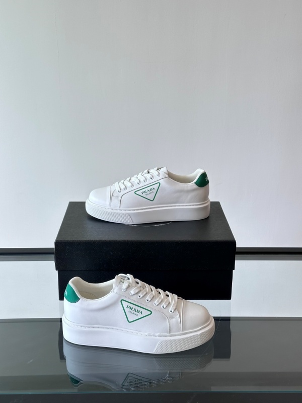 프라다 Prada 스니커즈