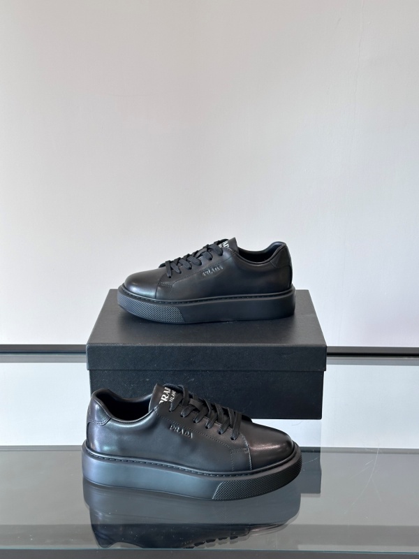 프라다 Prada 스니커즈