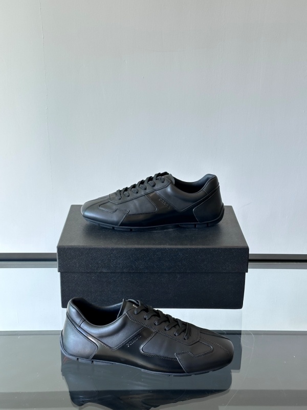 프라다 Prada 스니커즈