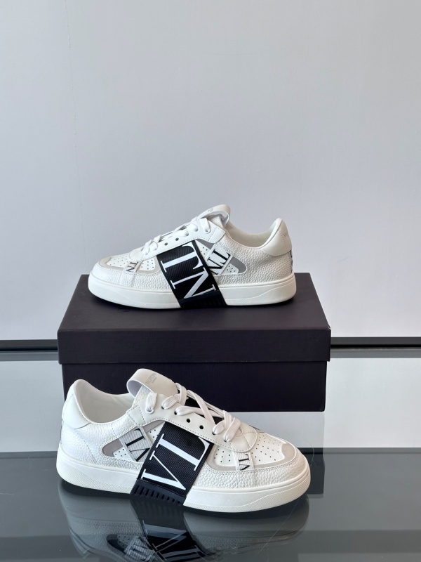 발렌티노 Valentino 스니커즈
