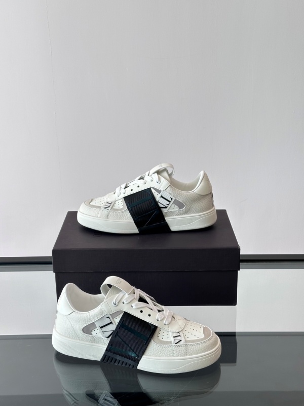 발렌티노 Valentino 스니커즈