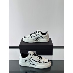 발렌티노 Valentino 스니커즈