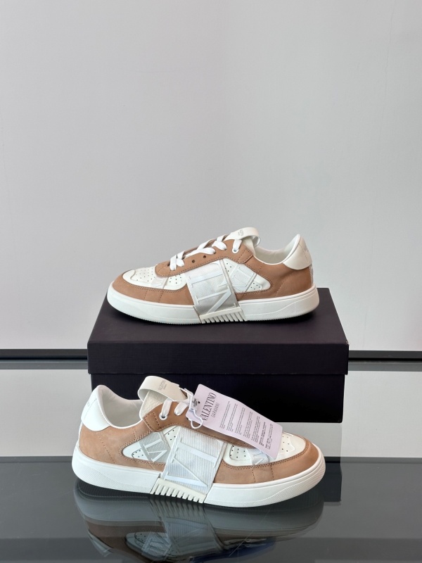 발렌티노 Valentino 스니커즈