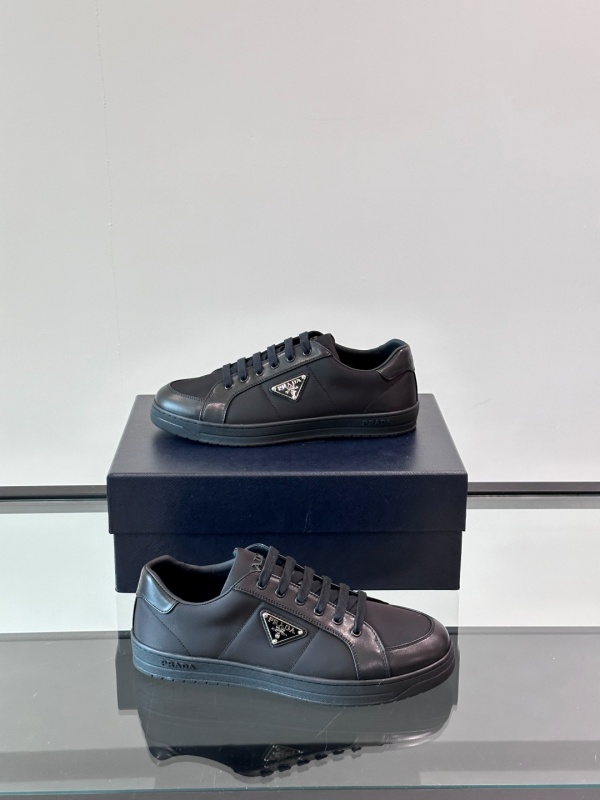 프라다 Prada 스니커즈