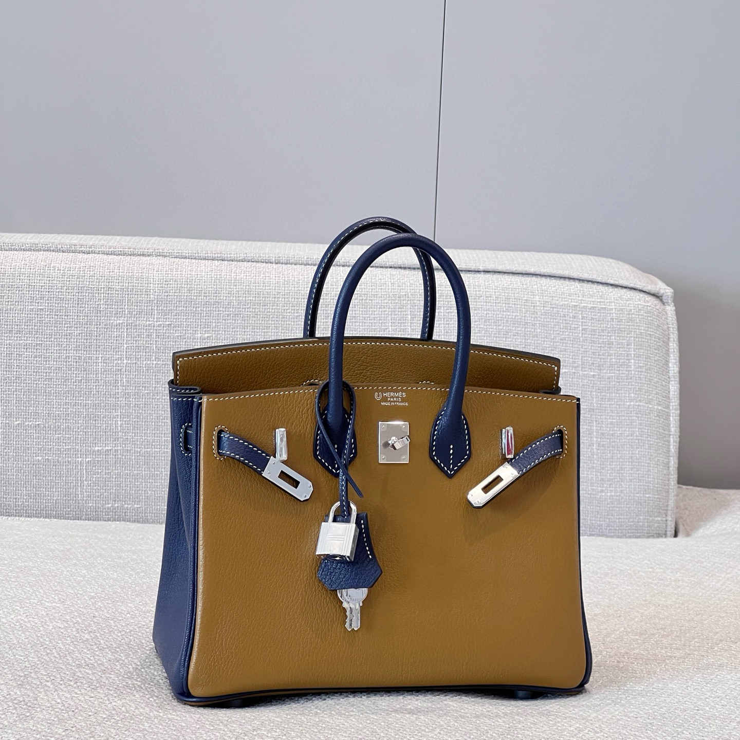 에르메스 Hermes Brikin 25cm Chèvre 2S Sesame and 7U/silver