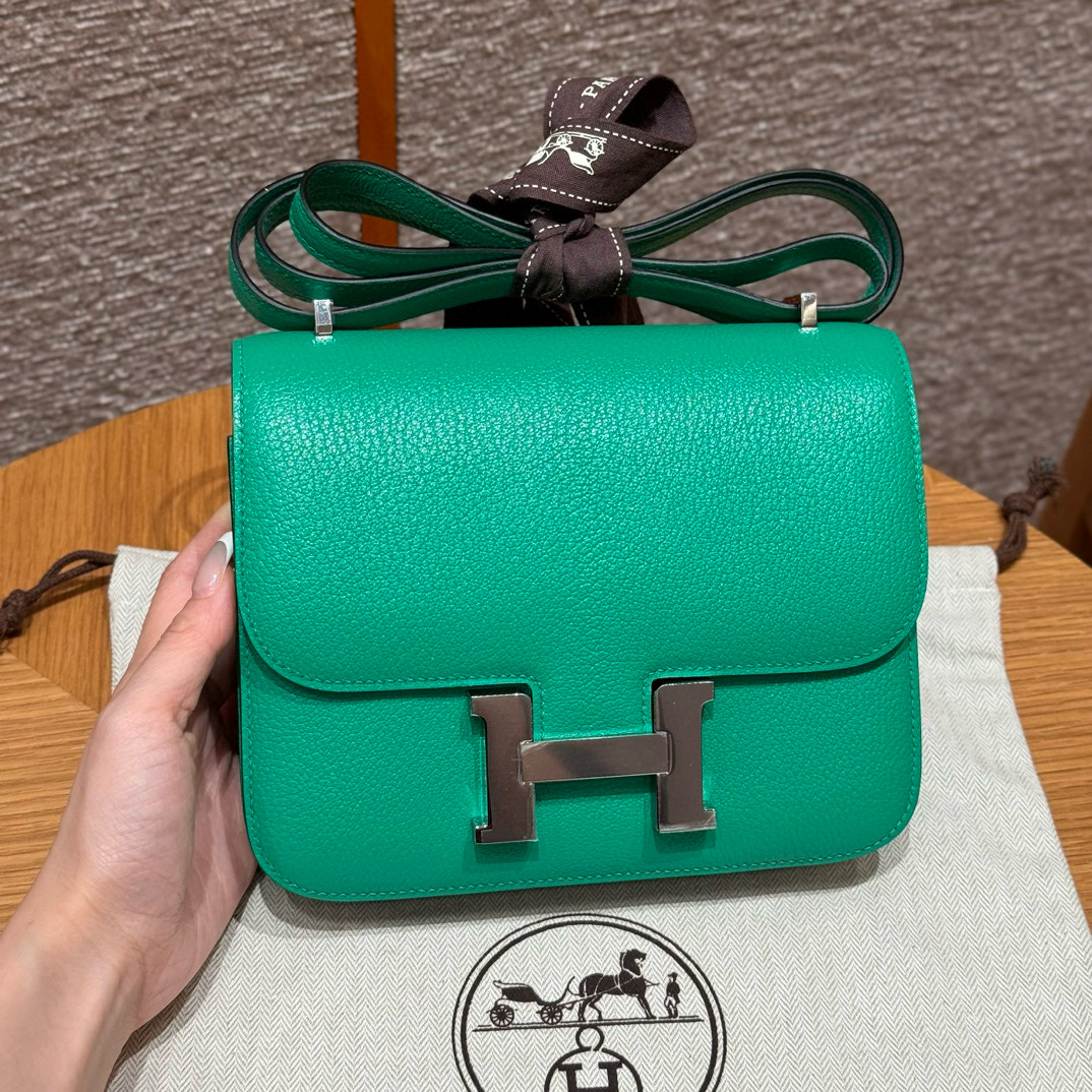 에르메스 Hermes Constance 19cm chèvre 0T Vert comics/silver