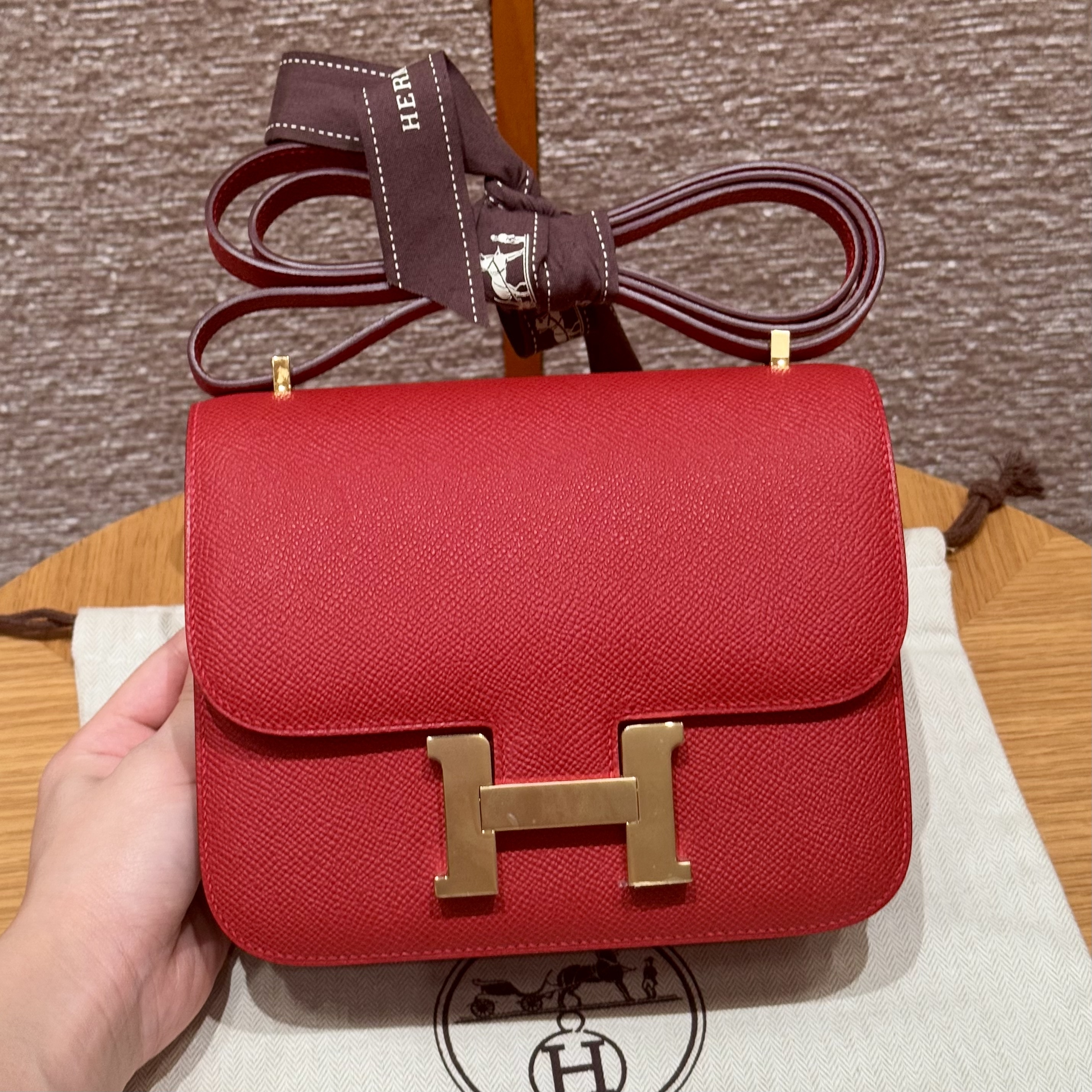 에르메스 Hermes Constance 19cm Epsom Q5 Rouge casque/gold