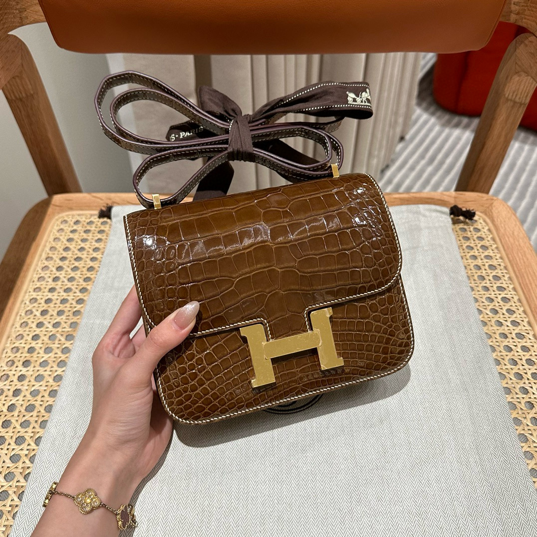 에르메스 Hermes Constance 19cm Alligator shiny crocodile 17 Ficelli/gold
