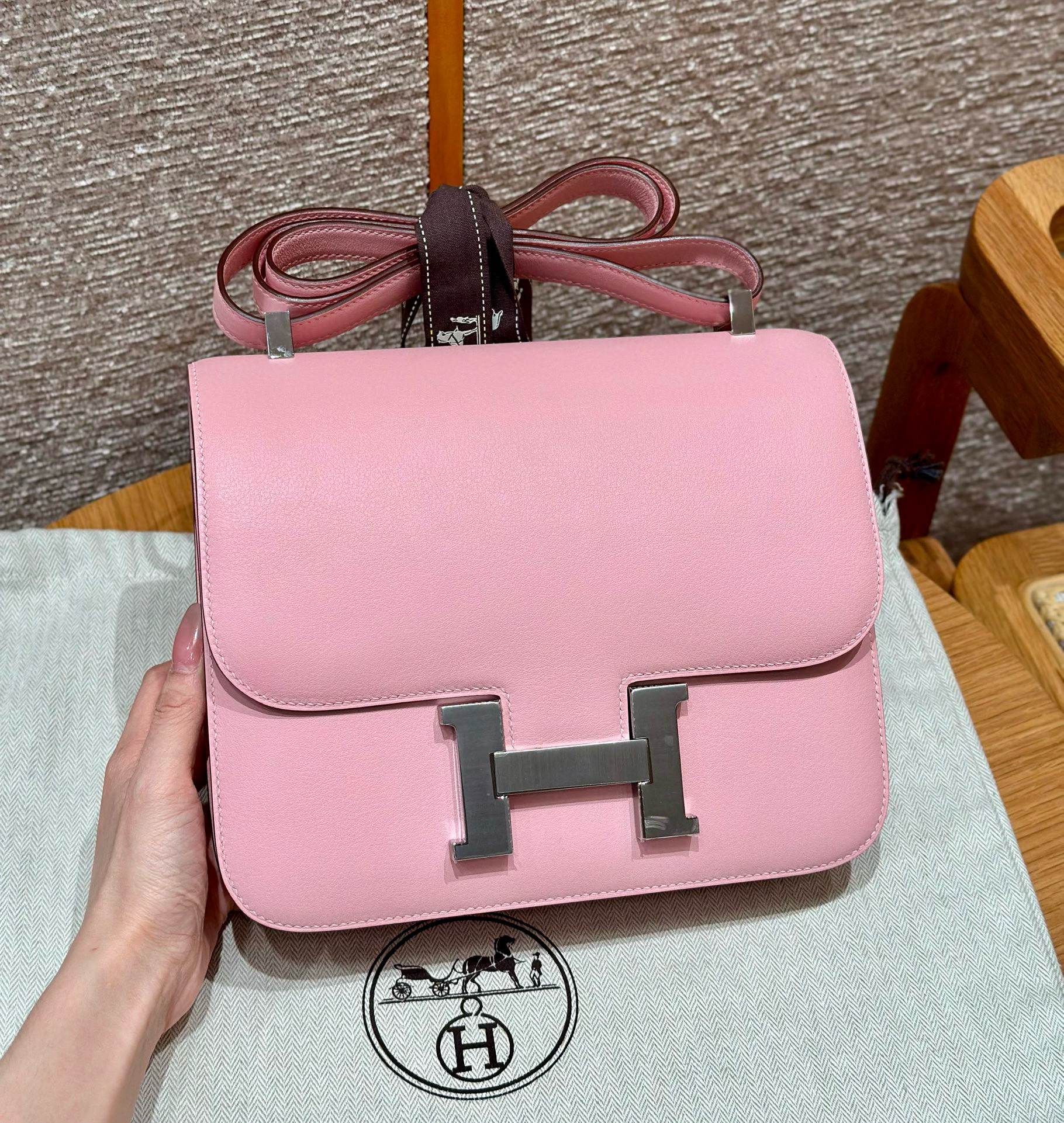 에르메스 Hermes Constance 24cm Swift 3Q Rose Sakura/silver